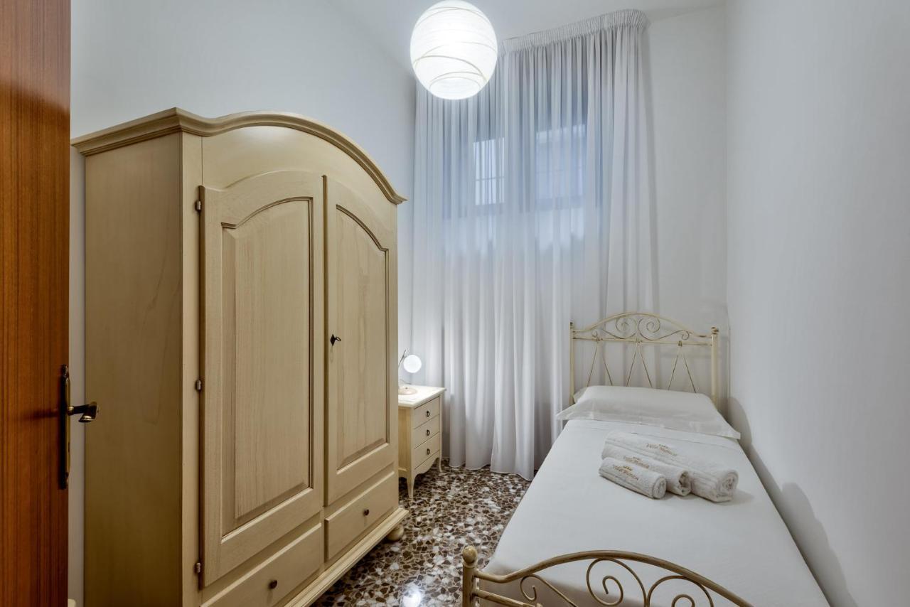 Casa Vacanza Binario 35 Ceglie Messapica Extérieur photo