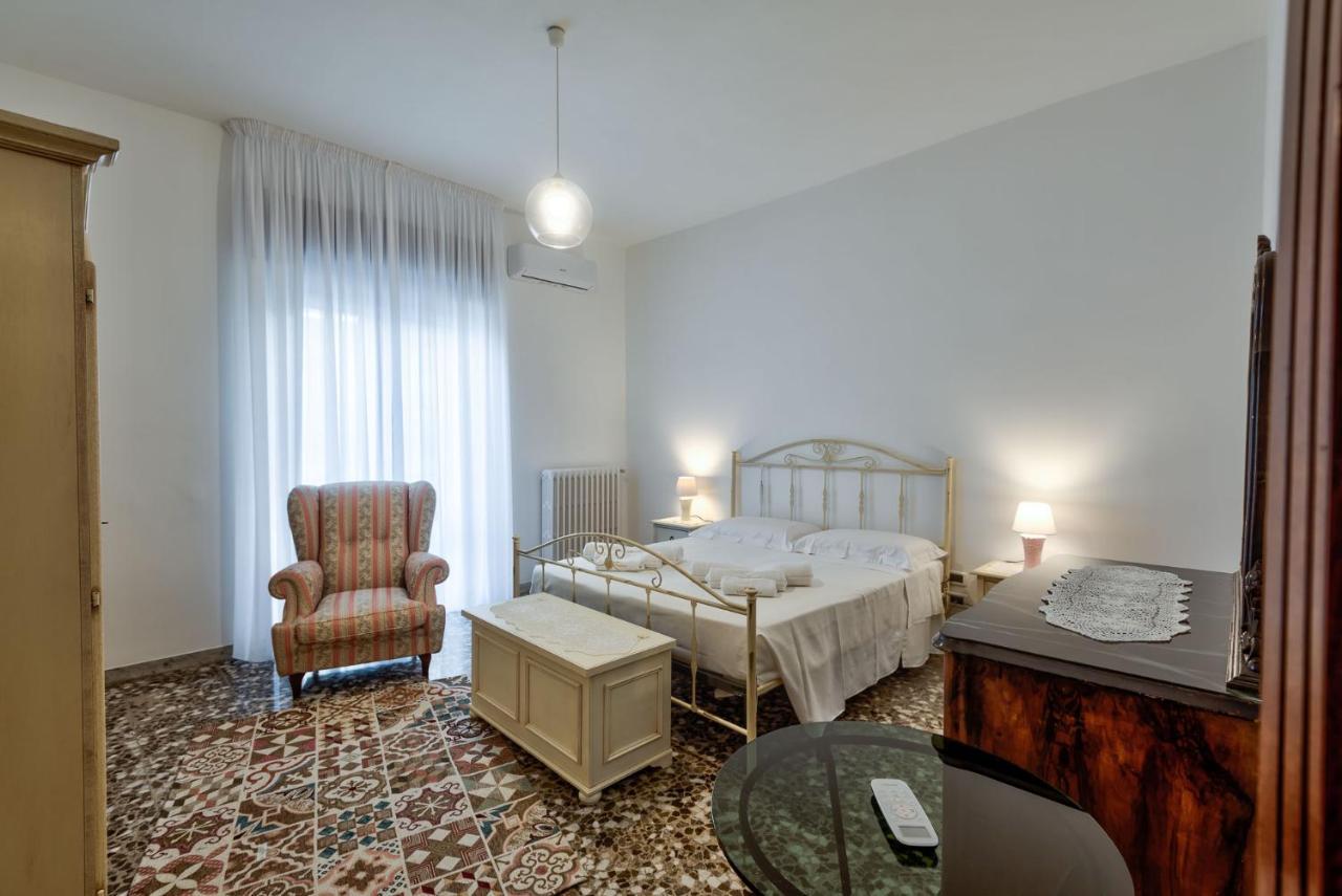 Casa Vacanza Binario 35 Ceglie Messapica Extérieur photo